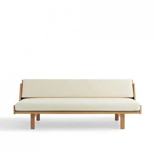 Minimal daybed
